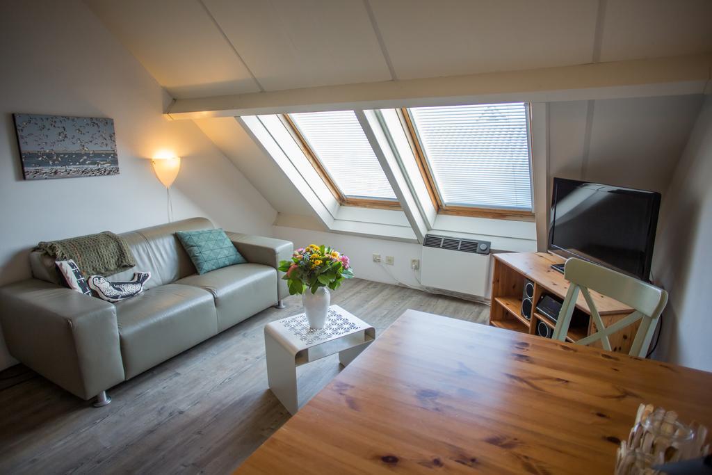 Appartementenhotel Tjermelan Terschelling Oosterend  Екстериор снимка